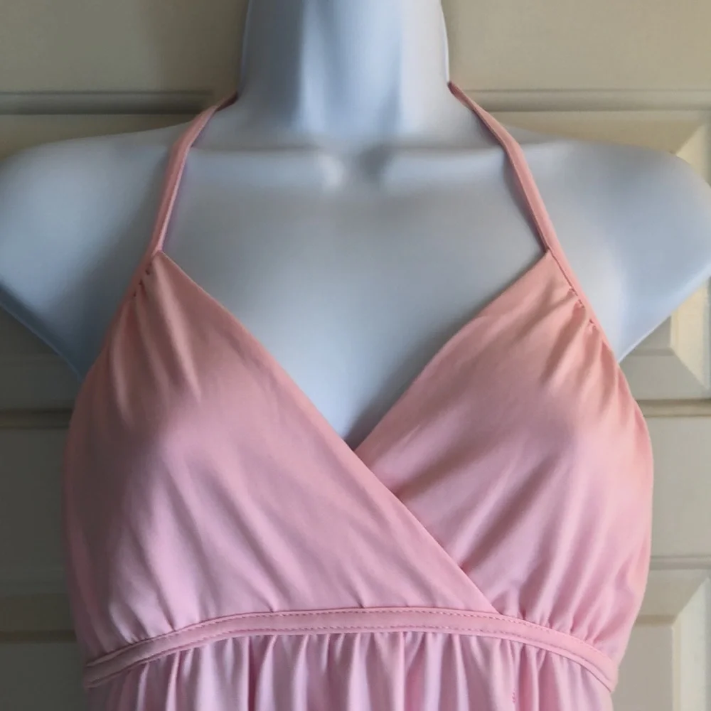 Pink backless halter with flower design, Medium - Picture 3 of 5